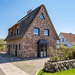 Reethuis-Am-Dorfteich-Ferienhaus-Stephanie-01